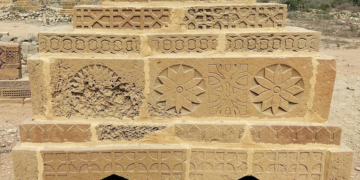 Chaukundi Tombs Decline Of Art 18th Century2 1