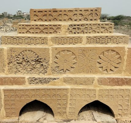 Chaukundi Tombs Decline Of Art 18th Century2