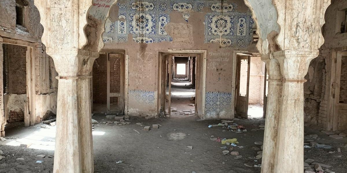 Derawar Fort Inside4