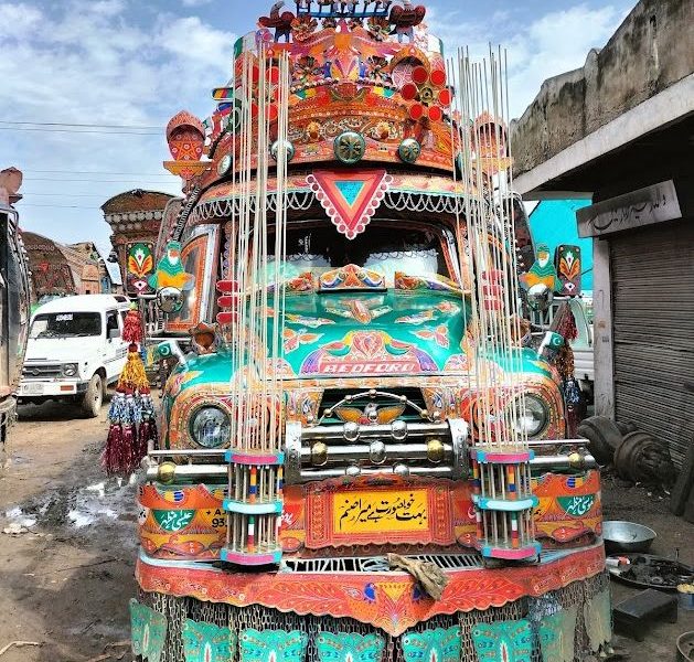 Pakistani Bus Tour