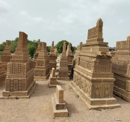 Chaukundi Tombs Karachi