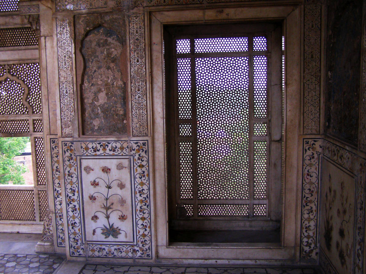 Nolakha Mahal Inside